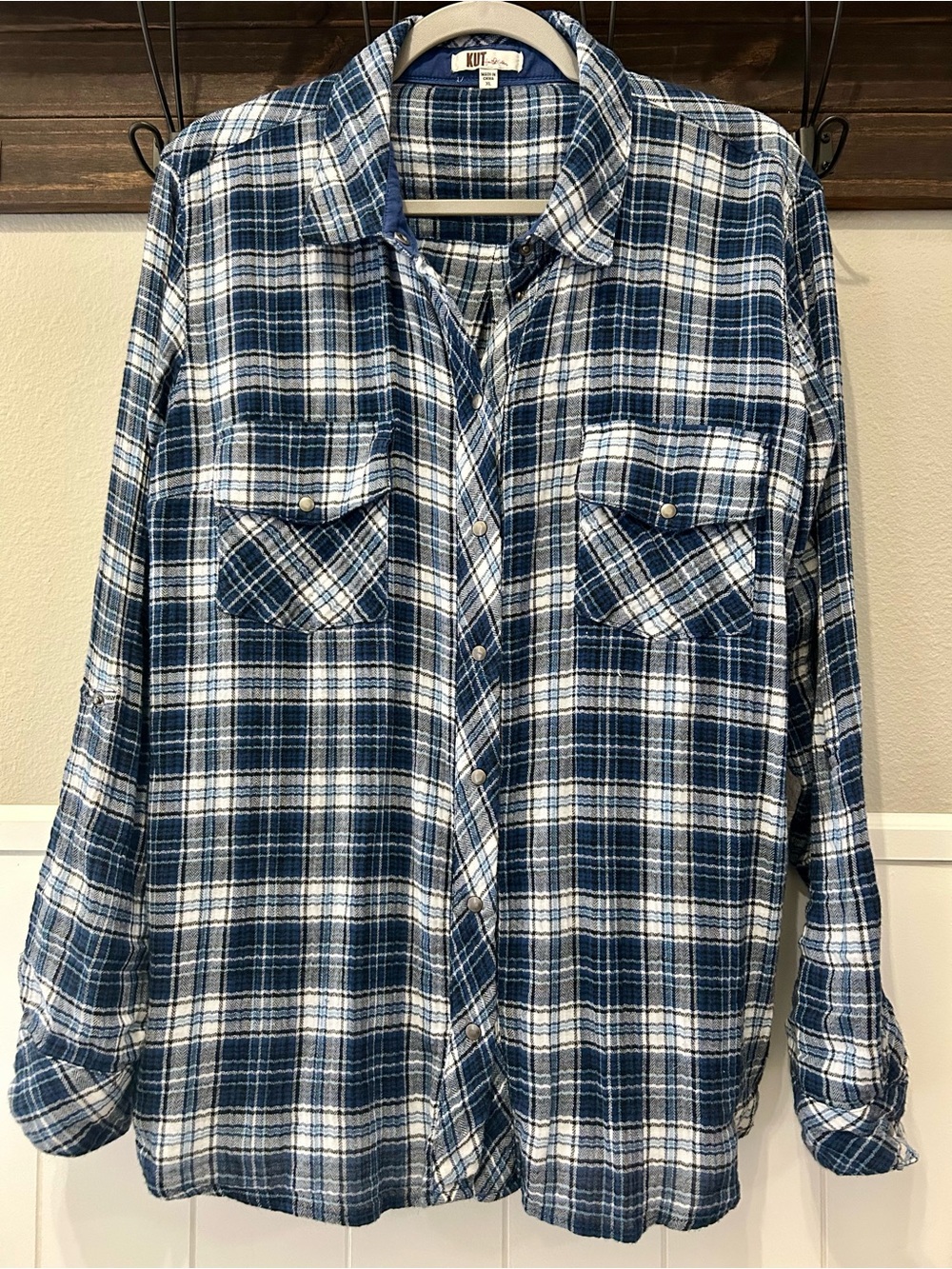 100% Cotton Kut From The Cloth Boylen Flap Pocket Button Down Blue Plaid Shirt - Picture 2 of 9